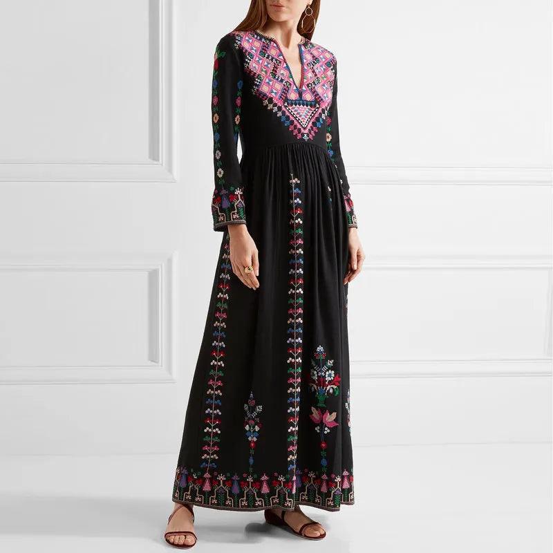 Summer new Bohemian tourist holiday beach dress heavy industry embroidery ethnic wind v-neck dress - YOURISHOP.COM